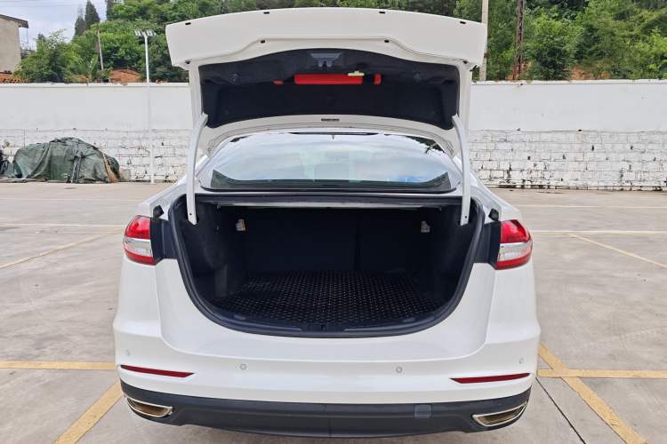 Used Ford Mondeo 2020 EcoBoost 180 Stylish Model
