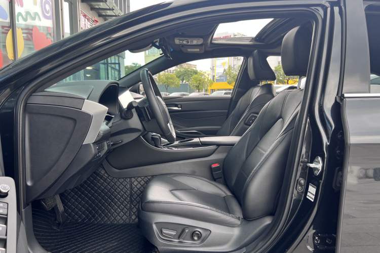 Used Toyota Avalon 2022 2.5L Luxury Edition