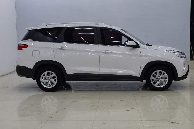 Used Wuling Hongguang S3 2018 1.5L Manual Luxury Model China V Standard
