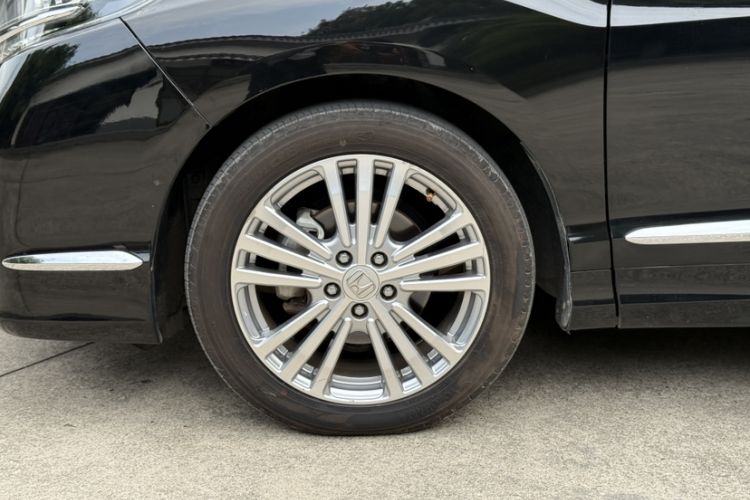 Used Honda Elysion 2016 2.4L Luxury Edition
