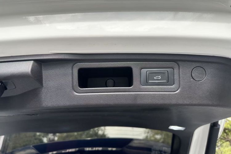 Used JETOUR X70 PLUS 2021 1.6T DCT 7-Seater
