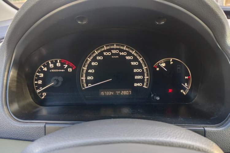 Used BYD M6 2013 2.0L Manual Comfort Edition
