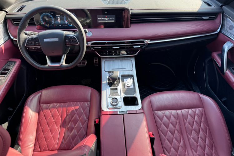 Used JETOUR X70 PLUS 2023 1.5T DCT Brave PLUS 5-Seater
