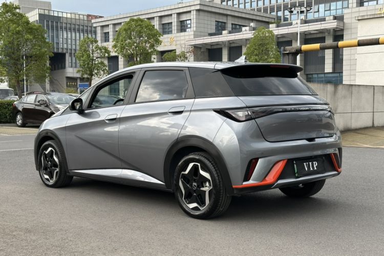 Used BYD Dolphin 2021 405 km Fashion Edition
