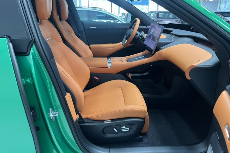 Used  YU7 2025 Ultra-Long Range Rear-Wheel Drive Version
