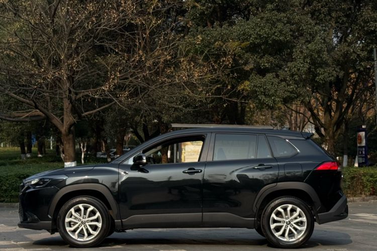 Used Toyota FRONTLANDER 2023 2.0L CVT Elite Edition
