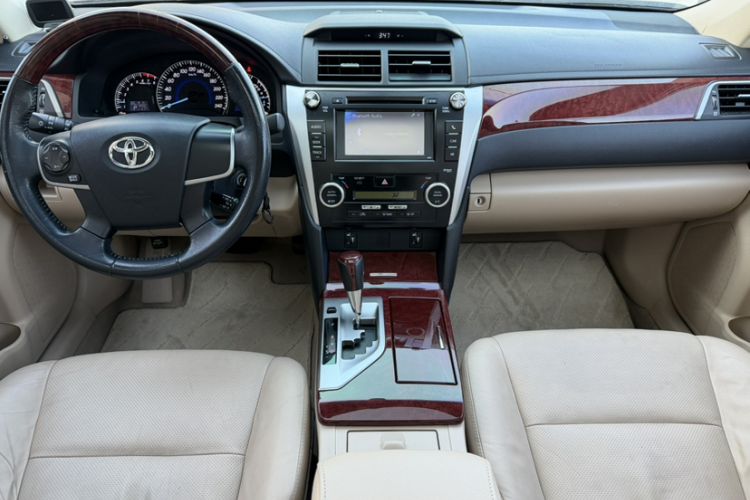 Used Toyota Camry 2013 2.0G Comfort Edition
