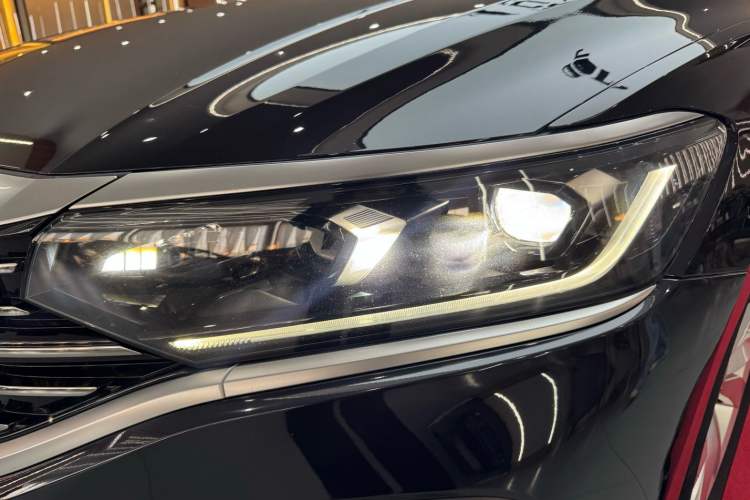 Used Volkswagen Passat 2024 280TSI Business Edition
