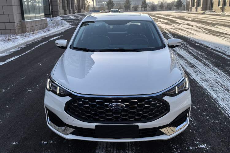 Used Ford Escort 2021 1.5L Automatic Diamond Edition
