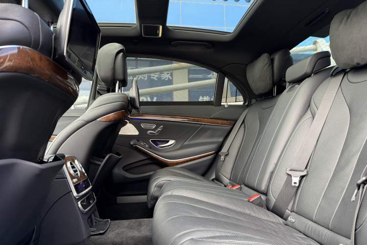 Used Mercedes-Benz S-Class 2014 S 320 L Business Model
