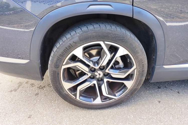 Used Nio ES8 2020 415 km Signature Edition 6-Seater Version
