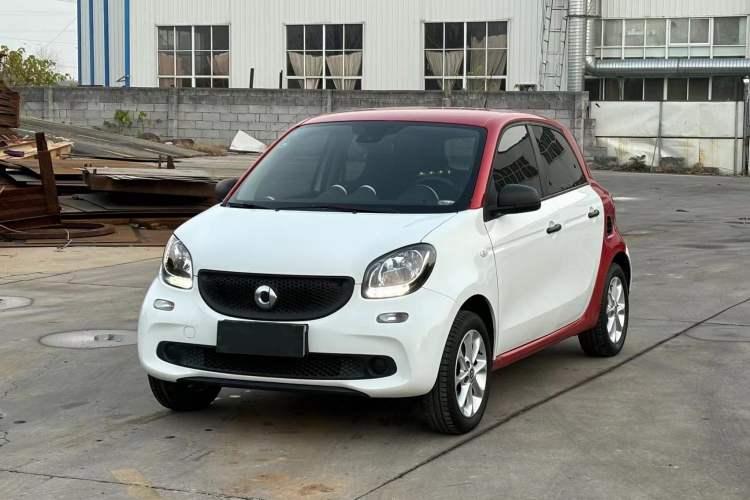 Used  forfour 2016 1.0L 52 kW Dynamic Edition
