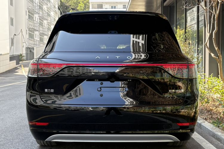 Used Hima AITO M9 2025 All-Electric Ultra Version 100 kWh 5-Seater Model