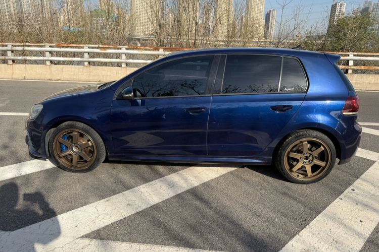 Used Volkswagen Golf 2011 2.0 TSI R
