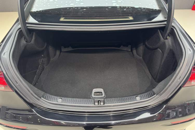 Used Mercedes-Benz E-Class 2021 E 300 L Stylish Model
