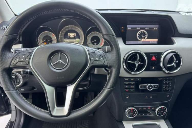 Used Mercedes-Benz GLK-Class 2013 GLK 300 4MATIC Fashion Model
