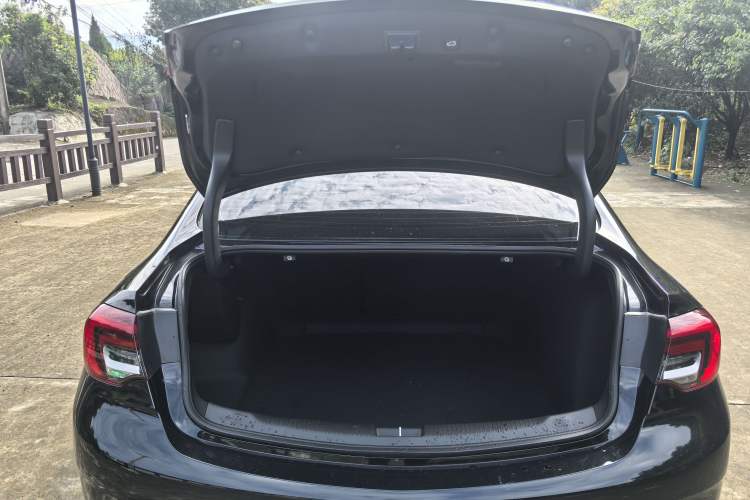 Used Buick Regal 2024 25T Deluxe Edition
