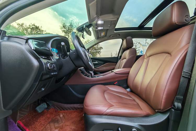 Used Buick Envision 2018 28T Four-Wheel Drive Luxury Model
