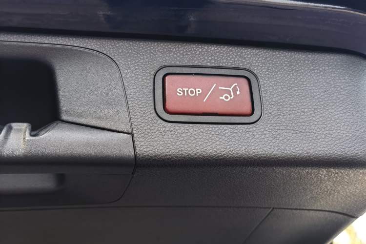 Used Mercedes-Benz GLC 2018 GLC 300 4MATIC Sport Edition
