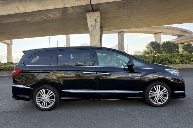 Used Honda Elysion 2016 2.4L Luxury Edition