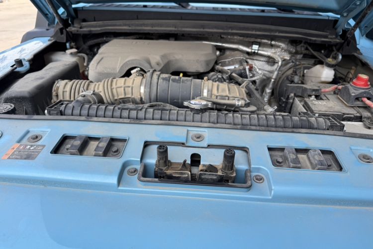 Used 212 T01 2025 2.0T Changfeng
