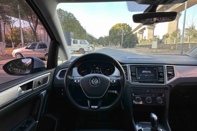 Used Volkswagen Golf Sportsvan 2019 280TSI Automatic Trendy Edition China V Standard
