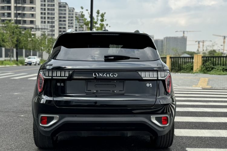 Used Lynk & Co 01 2019 2.0T Two-Wheel-Drive Pro Version China VI Standard
