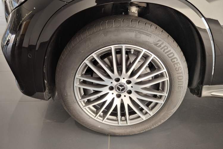 Used Mercedes-Benz GLC 2024 GLC 300 L 4MATIC Dynamic Edition 5-seater
