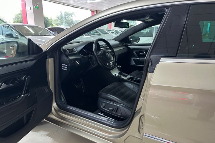 Used Volkswagen FAW-Volkswagen CC 2015 1.8TSI Luxury Model
