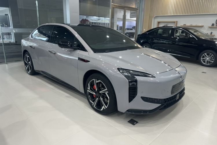 Used Hongqi EH7 2024 760 Pro+ Four-Wheel Drive Version
