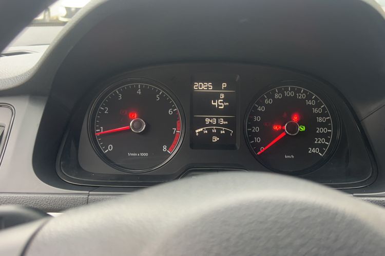 Used Volkswagen Lavida 2013 Revised Classic 1.6L Automatic Fashion Edition
