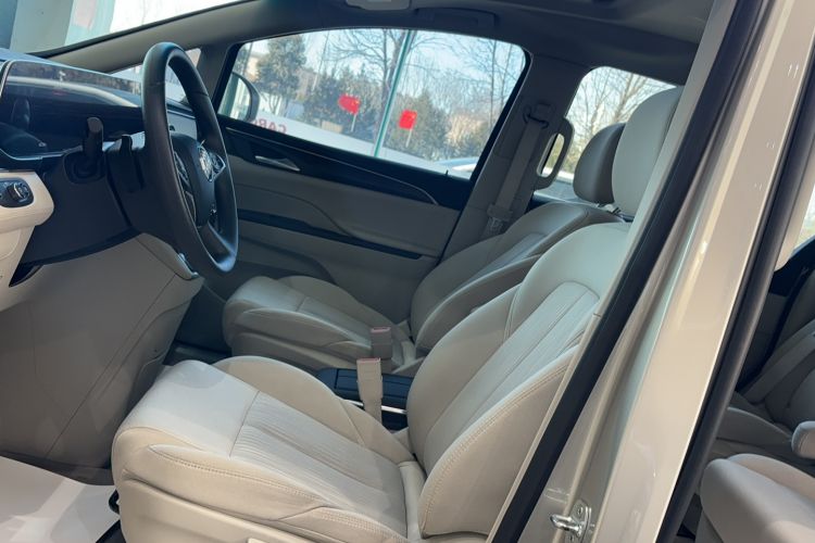 Used Buick GL8 2022 ES Landtrek 653T Comfort Edition
