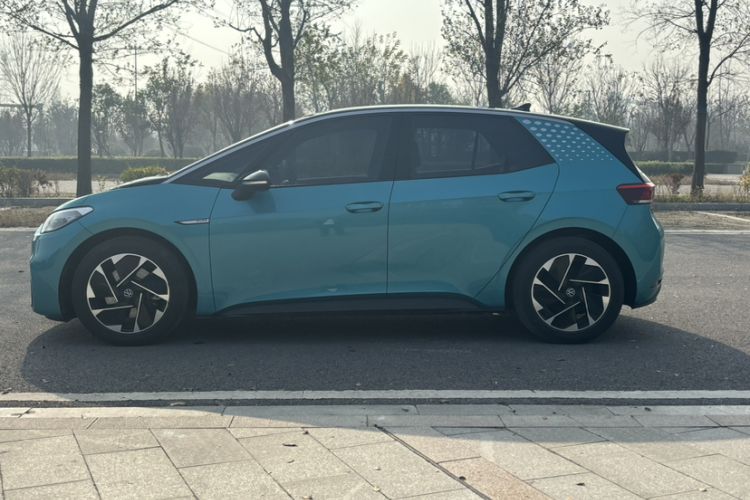 Used Volkswagen ID.3 2023 Pure Smart Edition
