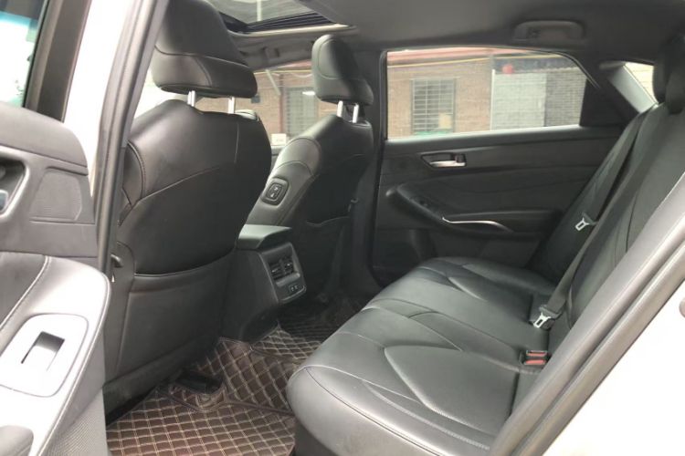 Used Toyota Avalon 2022 Dual-Engine 2.5L Luxury Edition
