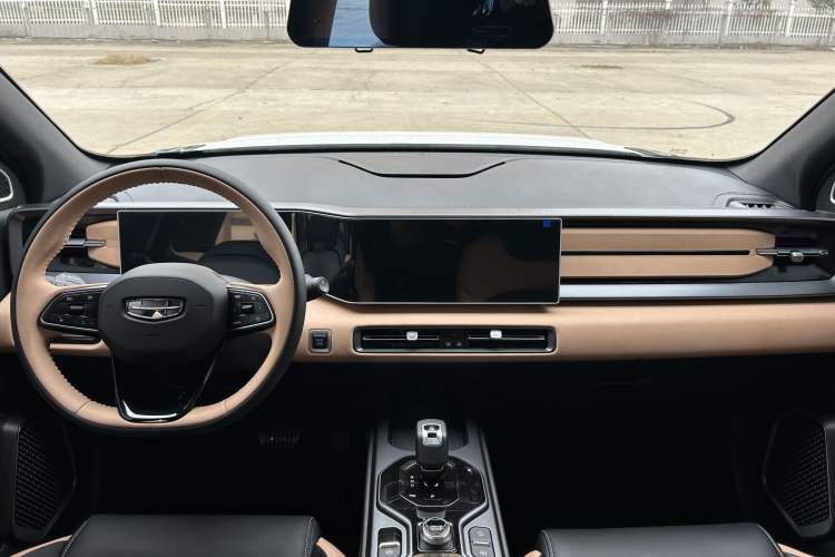 Used Geely Auto icon 2023 1.5TD Chocolate Smoothie Edition