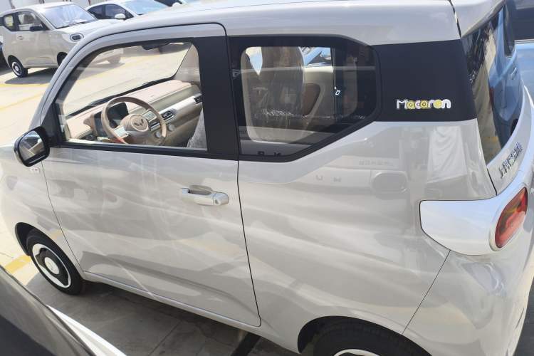 Used Wuling Hongguang MINIEV 2024 3rd Generation 215km Youth Edition
