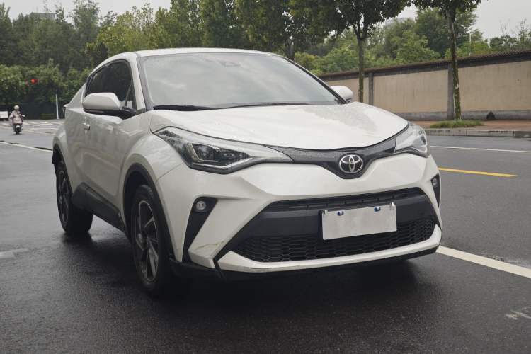 Used Toyota C-HR 2021 2.0L Luxury Edition
