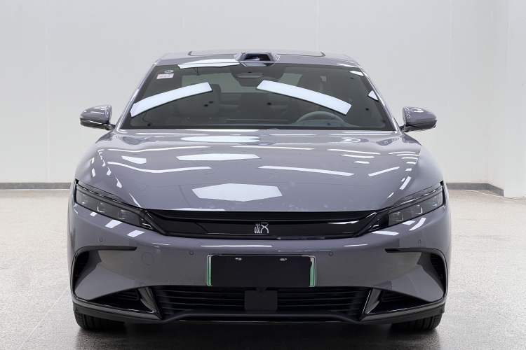 Used BYD Han 2025 EV with 701 km of Laser Radar-Enabled Intelligent Driving
