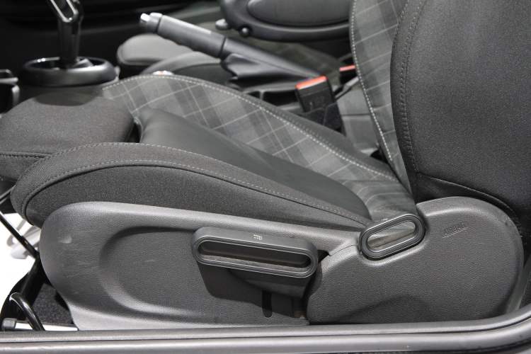 Used  MINI 2018 1.5T COOPER Classic Edition
