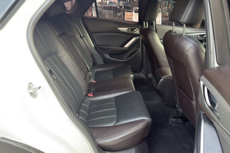 Used Mazda CX-4 2018 2.5L Automatic 4x4 Bluelight Fearless Edition China V Standard
