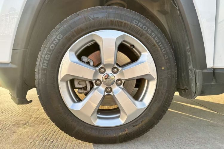 Used  Compass 2017 200T Automatic Family Edition
