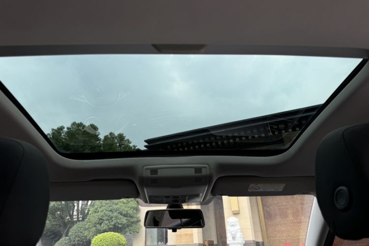 Used Volkswagen Golf 2017 230TSI Automatic Comfort Edition – Celebrating Milestone of One Million Units
