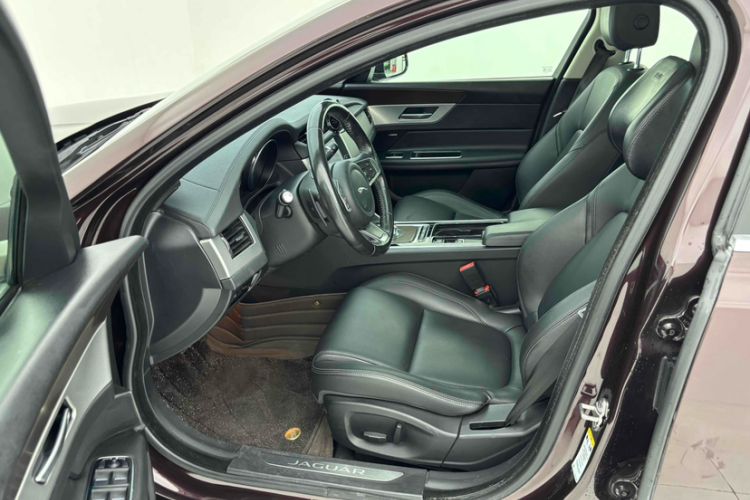 Used Jaguar XFL 2019 XFL 2.0T 200 PS Two-Wheel-Drive Elite Edition
