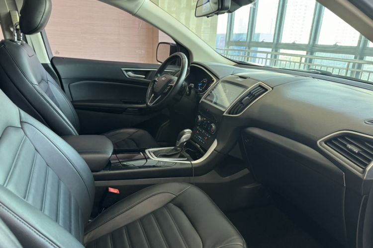 Used Ford Edge 2018 EcoBoost 245 Two-Wheel-Drive Platinum Edition 7-Seater China V Emission Standard