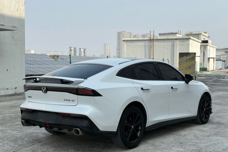 Used Changan UNI-V 2023 1.5T Prestige Model
