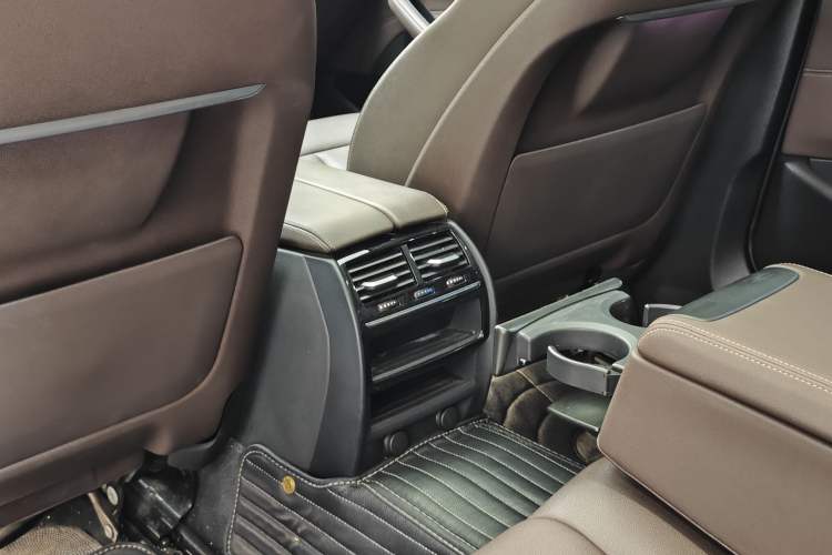 Used BMW 5 Series 2019 Facelifted 525Li Luxury Package
