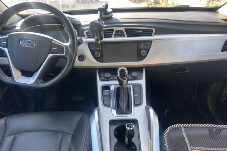 Used Geely Auto Emgrand X7 Sport 2018 1.8TD Automatic Two-Wheel Drive Smart Connect 4G Internet Edition