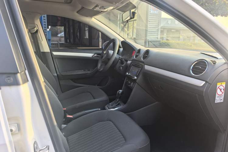 Used Volkswagen Jetta 2015 1.6L Automatic Comfort Model
