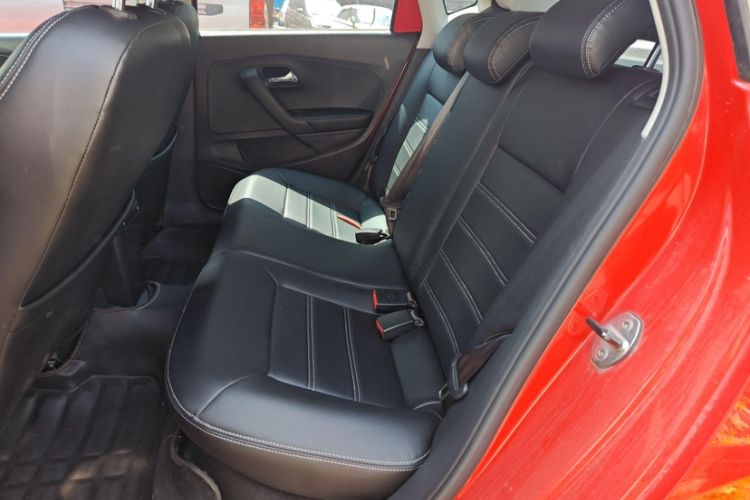 Used Volkswagen Polo 2016 1.6L Automatic Comfort Model