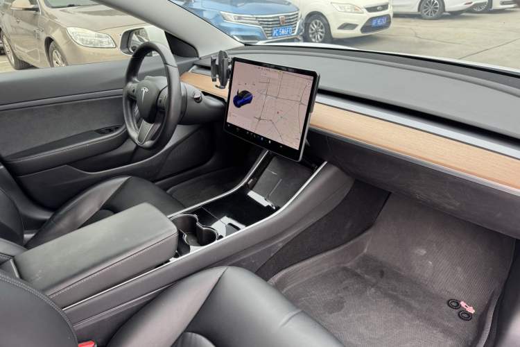 Used Tesla Model 3 2019 Standard Range Rear-Drive Upgraded Version
